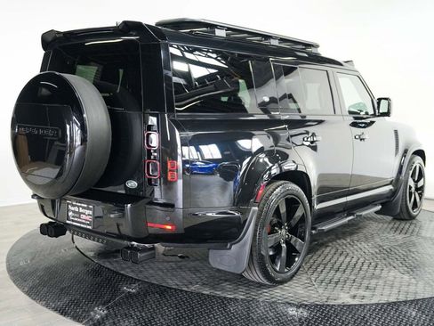 Used 2023 Land Rover Defender 130 X-Dynamic SE AWD/4WD image 8