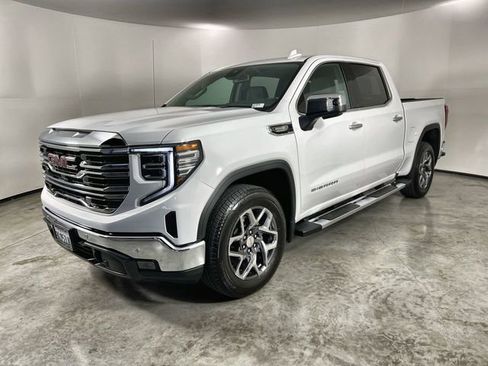 Used 2026 GMC Sierra 1500 SLT w/ SLT Premium Plus Package image 4