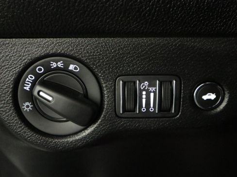 Used 2023 Dodge Challenger R/T w/ Blacktop Package image 31