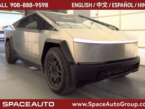 Used 2024 Tesla Cybertruck AWD Crew Cab image 1