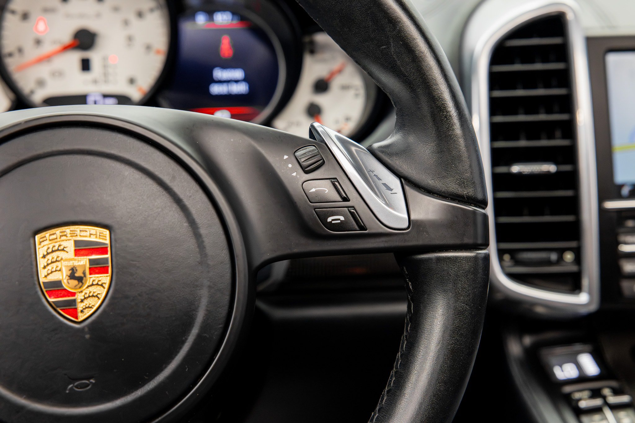 Used 2014 Porsche Cayenne Turbo S AWD/4WD image 42