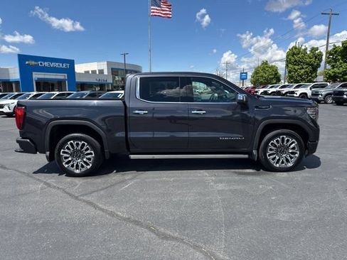 Used 2024 GMC Sierra 1500 Denali Ultimate AWD/4WD image 8