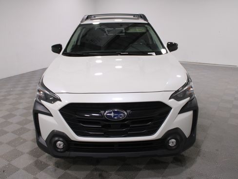Used 2025 Subaru Outback Onyx Edition image 32