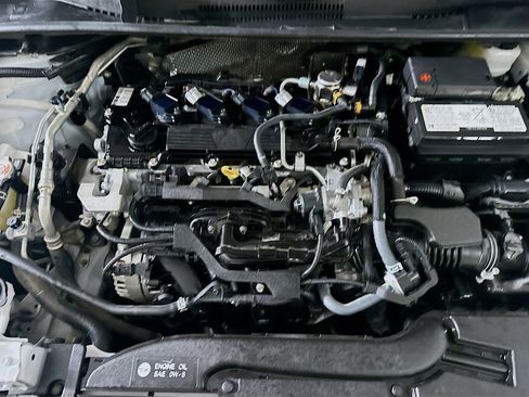 Used 2024 Toyota Corolla LE image 31