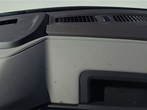 New 2026 GMC Sierra 1500 SLT w/ SLT Premium Package image 9