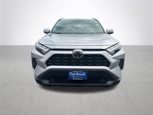 Used 2025 Toyota RAV4 XLE AWD/4WD image 3