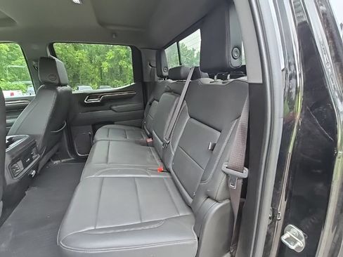Used 2024 Chevrolet Silverado 1500 LT w/ Leather Package AWD/4WD image 19