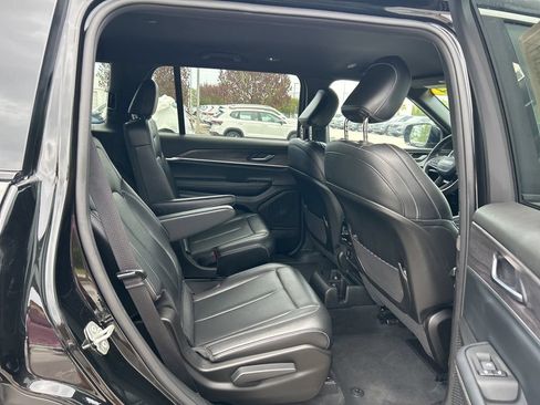 Used 2024 Jeep Grand Cherokee L Limited RWD image 45