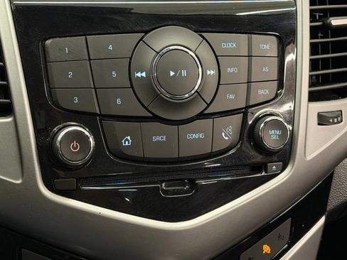 Used 2014 Chevrolet Cruze LT FWD image 17