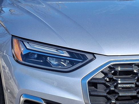 Certified 2024 Audi Q5 e Premium w/ Convenience Package image 28