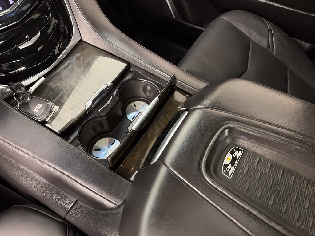 Used 2016 Cadillac Escalade Platinum AWD/4WD image 22