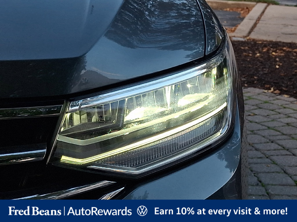 Certified 2023 Volkswagen Tiguan SE w/ Panoramic Sunroof Package FWD image 13