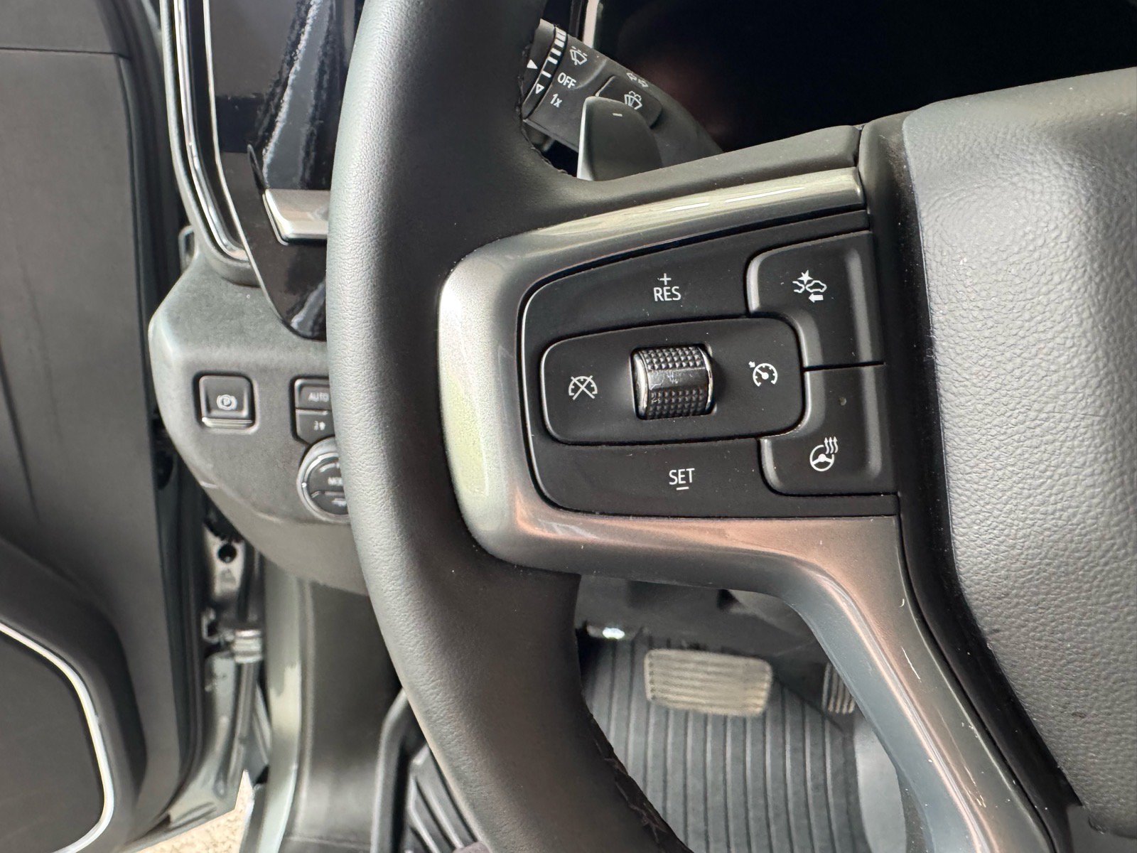 Used 2026 Chevrolet Silverado 1500 RST AWD/4WD image 22