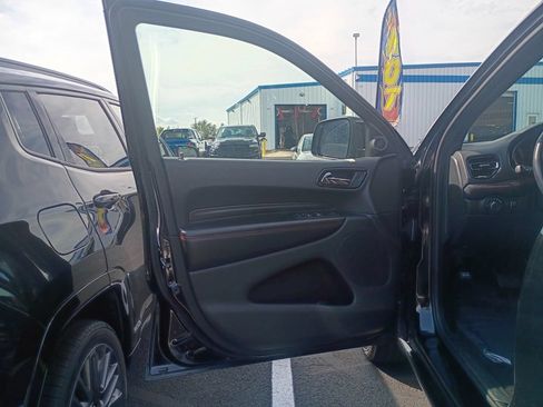 Used 2025 Dodge Durango GT AWD/4WD image 13