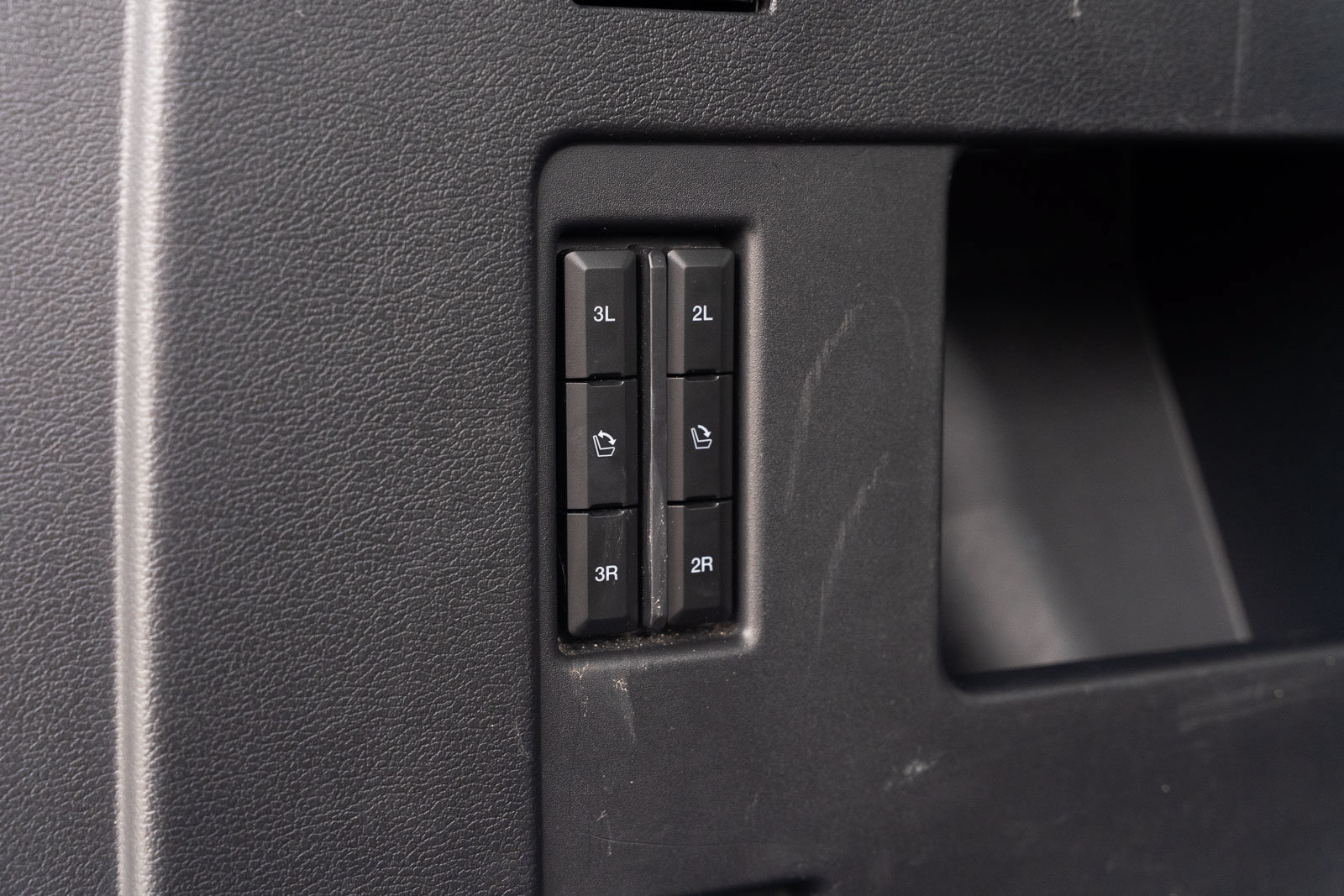 Used 2024 Ford Expedition Limited RWD image 17