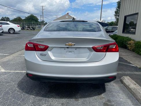 Used 2017 Chevrolet Malibu LS FWD image 7