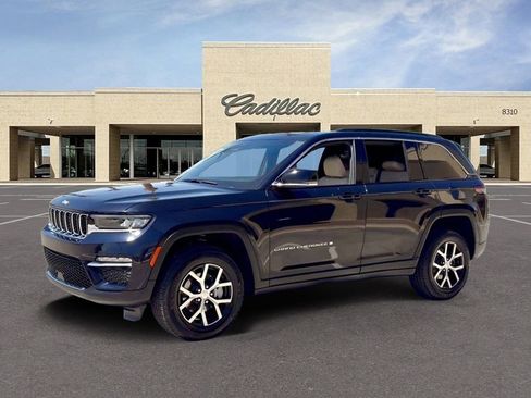 Used 2024 Jeep Grand Cherokee Limited AWD/4WD image 33