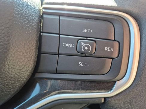 Used 2023 Jeep Wagoneer 2WD w/ Premium Group I image 24