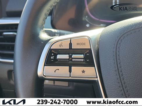 Certified 2025 Kia Telluride LX FWD image 23