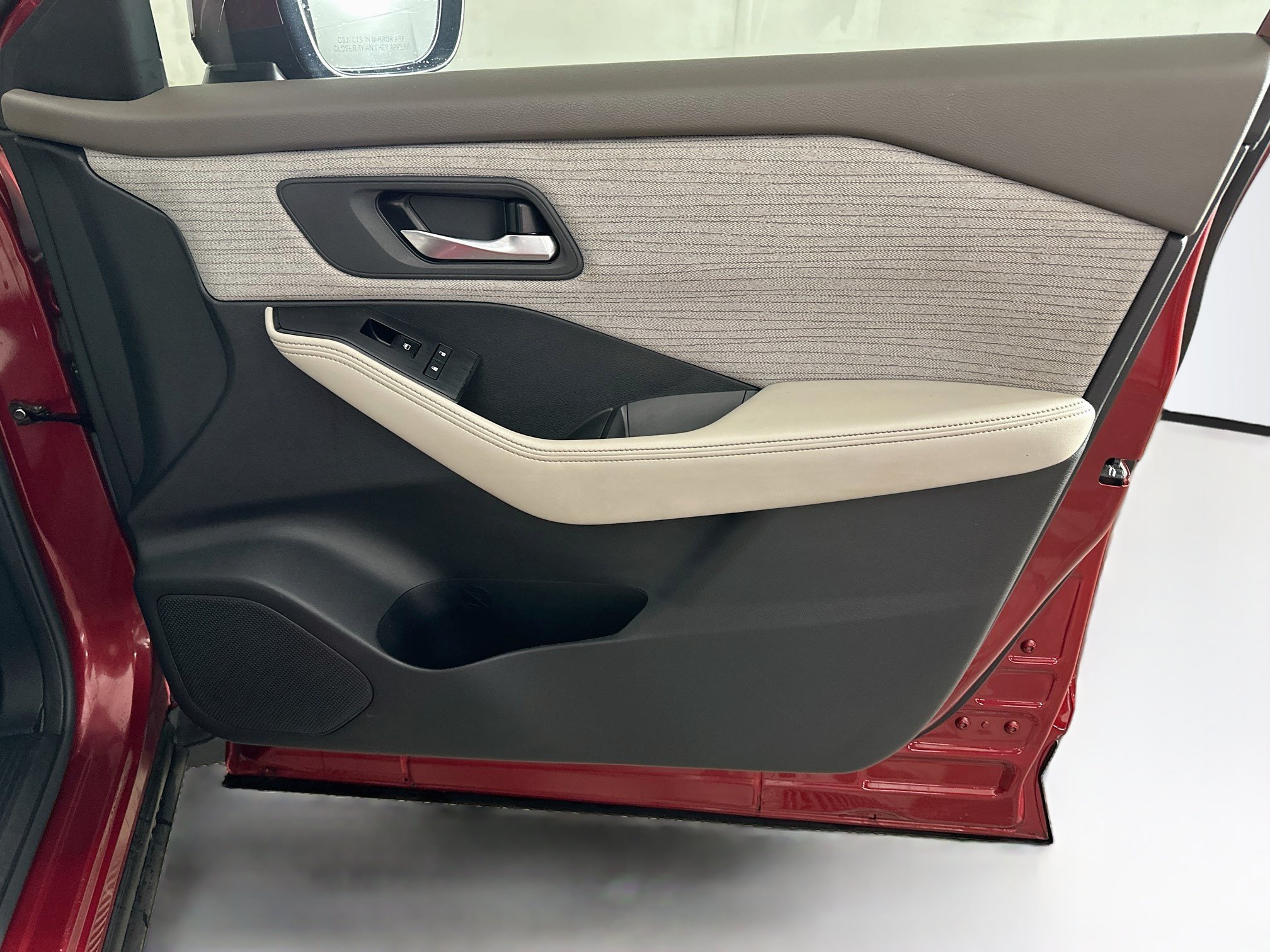 Used 2021 Nissan Rogue SV FWD image 31