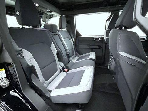 New 2025 Ford Bronco Base image 18