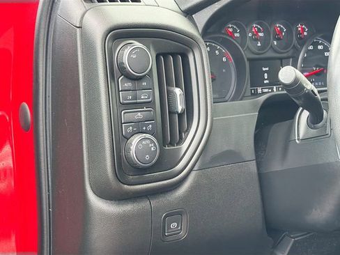 Certified 2020 Chevrolet Silverado 1500 Custom w/ Custom Value Package image 10