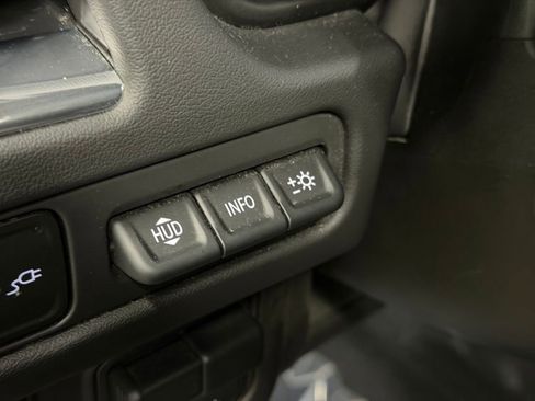 Used 2021 Chevrolet Tahoe High Country w/ Premium Package image 37