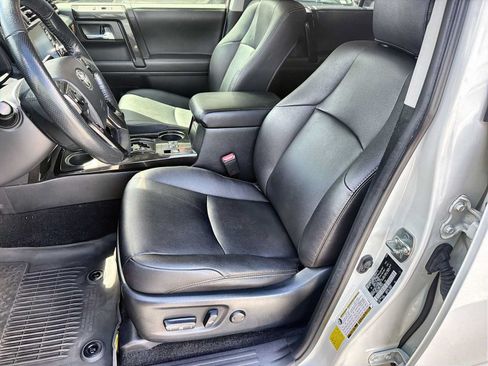 Used 2023 Toyota 4Runner 40th Anniversary SE AWD/4WD image 11