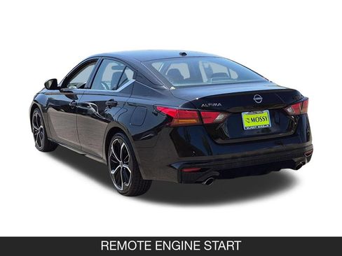 Used 2025 Nissan Altima 2.5 SR FWD image 7