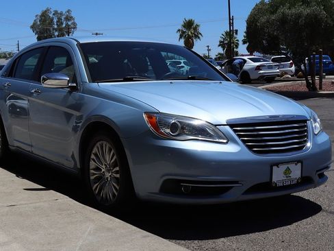 Used 2013 Chrysler 200 Limited FWD image 14
