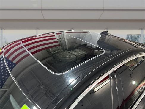 Used 2019 BMW 530i xDrive image 11