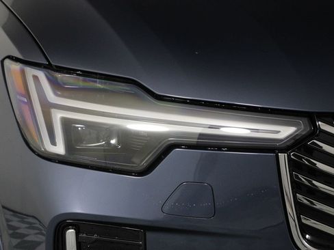 New 2026 Volvo XC90 B6 Plus AWD/4WD image 14