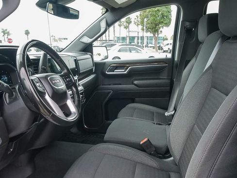 Used 2023 GMC Sierra 1500 Elevation image 17