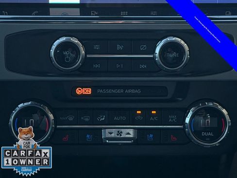 Used 2022 Ford F350 Lariat w/ Tremor Off-Road Package image 16