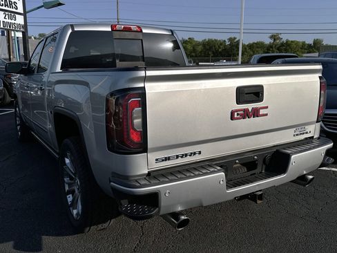 Used 2018 GMC Sierra 1500 Denali w/ Denali Ultimate Package AWD/4WD image 4