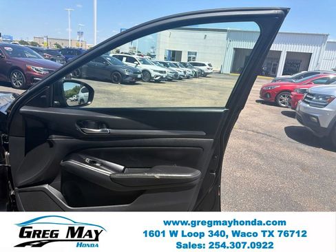Used 2023 Nissan Altima 2.5 SV FWD image 31
