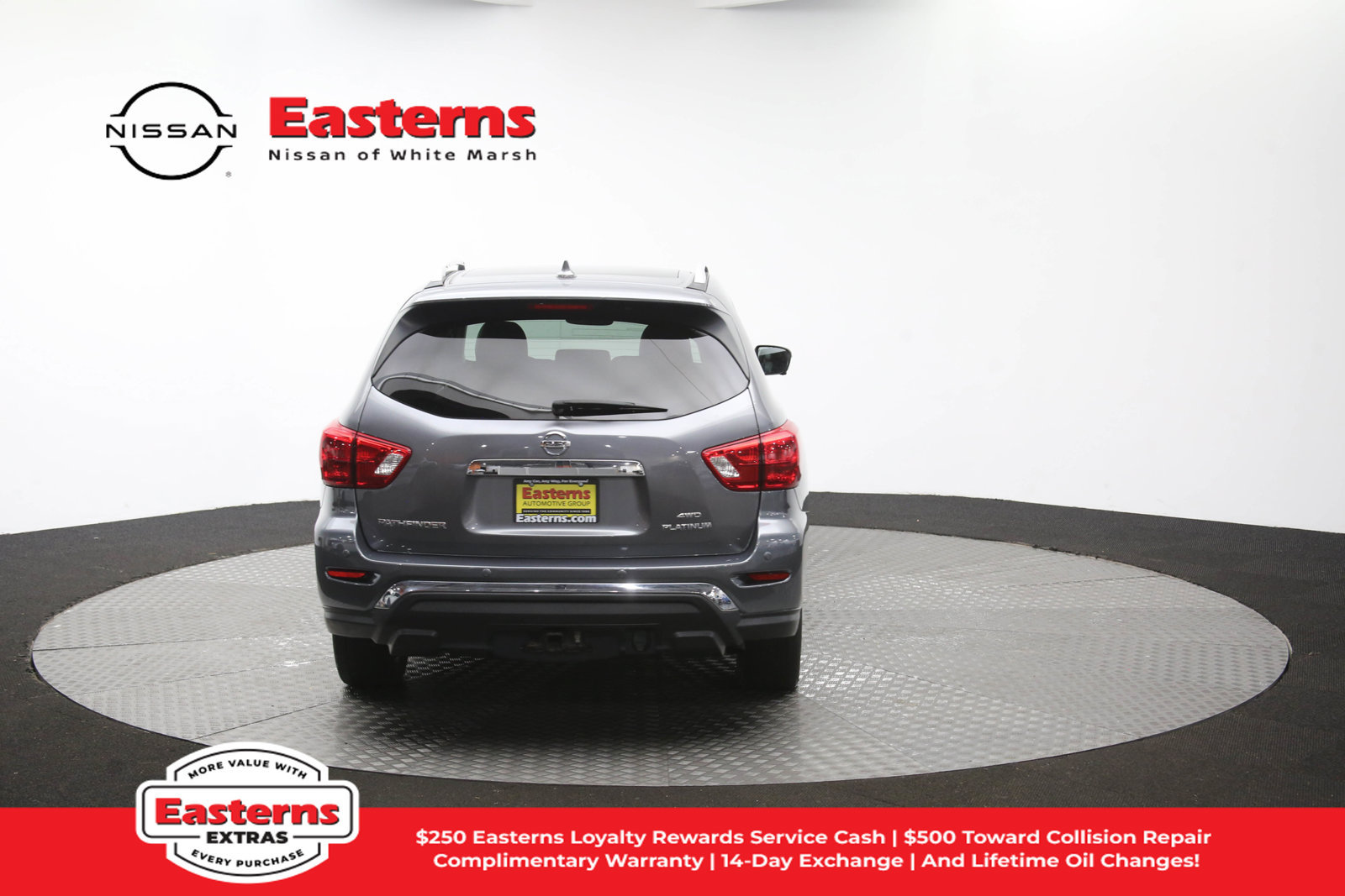 Used 2020 Nissan Pathfinder Platinum AWD/4WD image 41