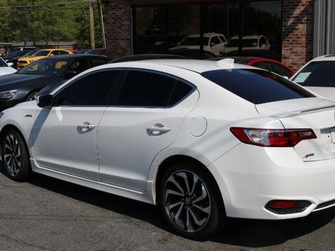 Used 2018 Acura ILX FWD image 5