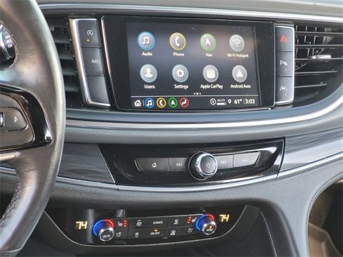 Used 2024 Buick Enclave Premium image 23