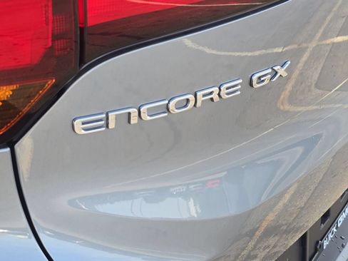 Used 2024 Buick Encore GX Preferred w/ Advanced Technology Package FWD image 32
