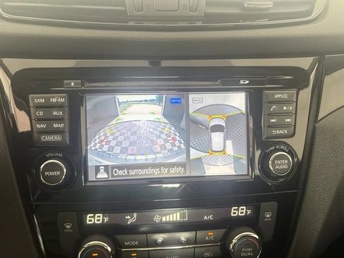 Used 2017 Nissan Rogue Sport SV w/ SV Premium Package AWD/4WD image 6
