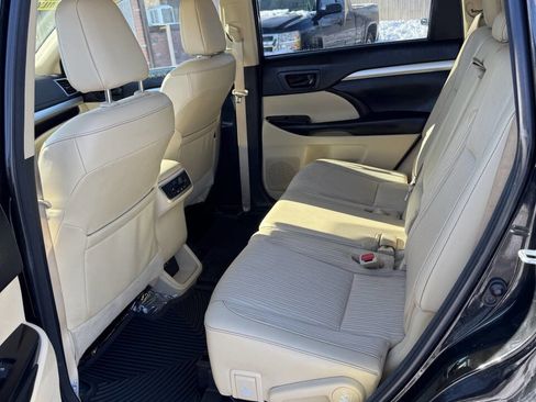 Used 2018 Toyota Highlander Plus image 20