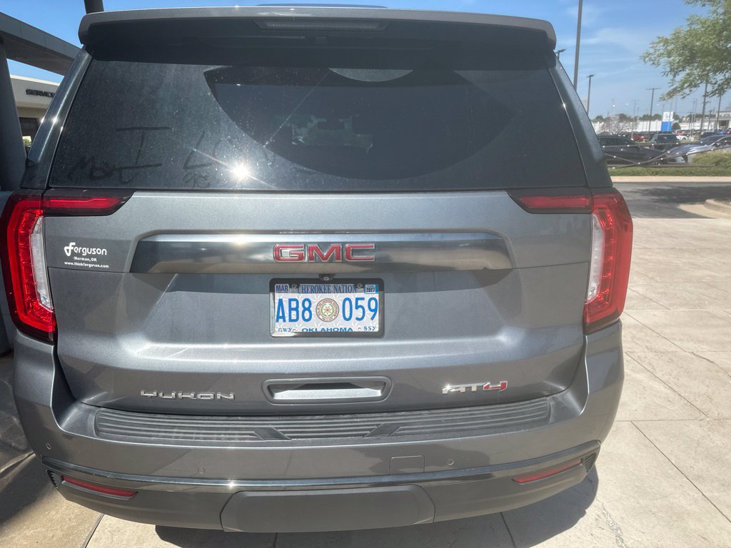 Used 2021 GMC Yukon XL AT4 w/ AT4 Premium Plus Package AWD/4WD image 4