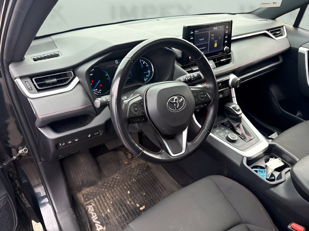 Used 2021 Toyota RAV4 SE w/ Weather & Moonroof Package AWD/4WD image 11
