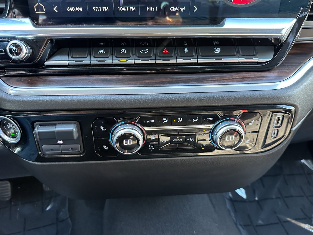 Used 2025 GMC Sierra 1500 SLT AWD/4WD image 28