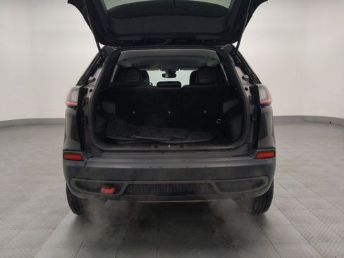 Used 2019 Jeep Cherokee Trailhawk image 29