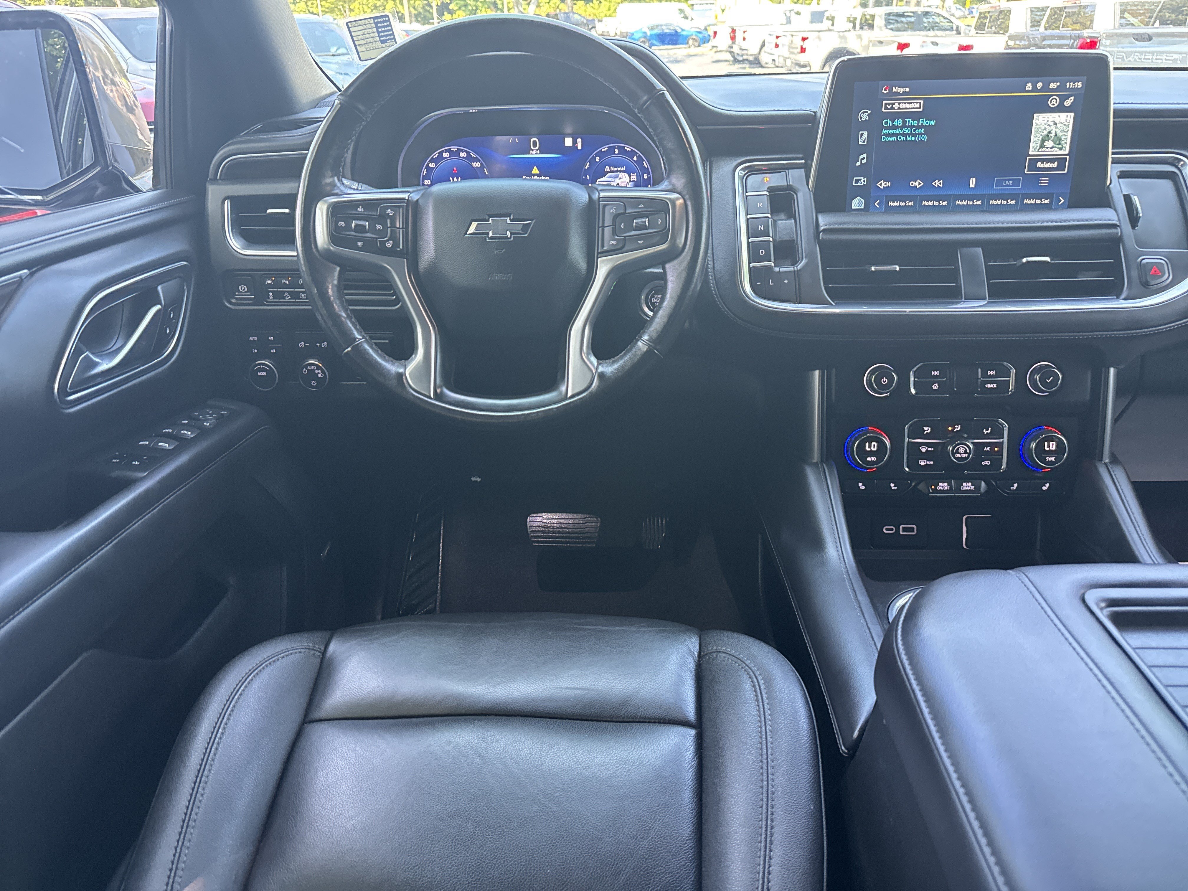 Certified 2022 Chevrolet Suburban Z71 w/ Luxury Package AWD/4WD image 25