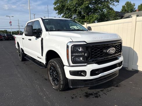Used 2024 Ford F350 XL w/ STX Appearance Package AWD/4WD image 2
