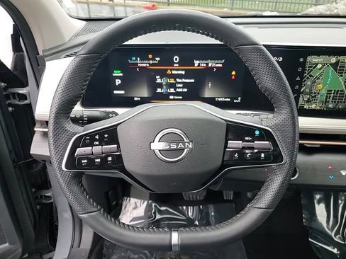 Used 2023 Nissan Ariya AWD image 16