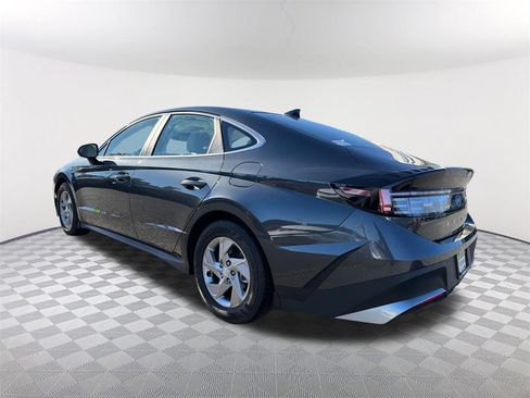 Certified 2025 Hyundai Sonata SE image 7